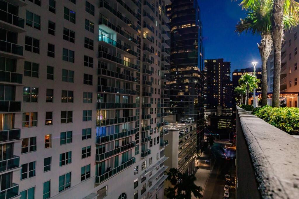 Upscale Brickell 3 Bedroom With Water Views And Free Parking Miami Exterior foto