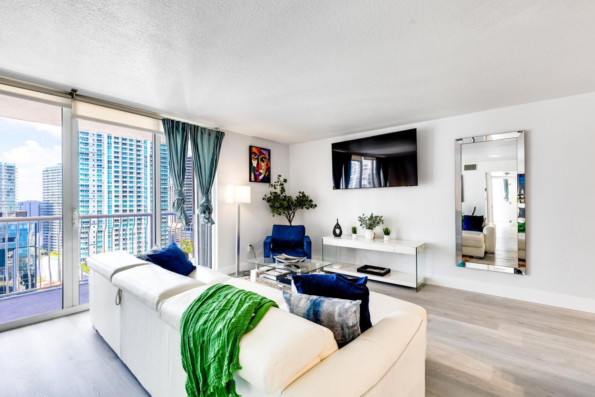Upscale Brickell 3 Bedroom With Water Views And Free Parking Miami Exterior foto